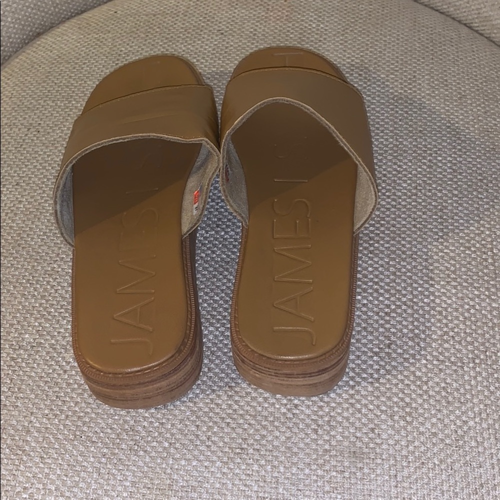 James smith size 6 women’s sandal